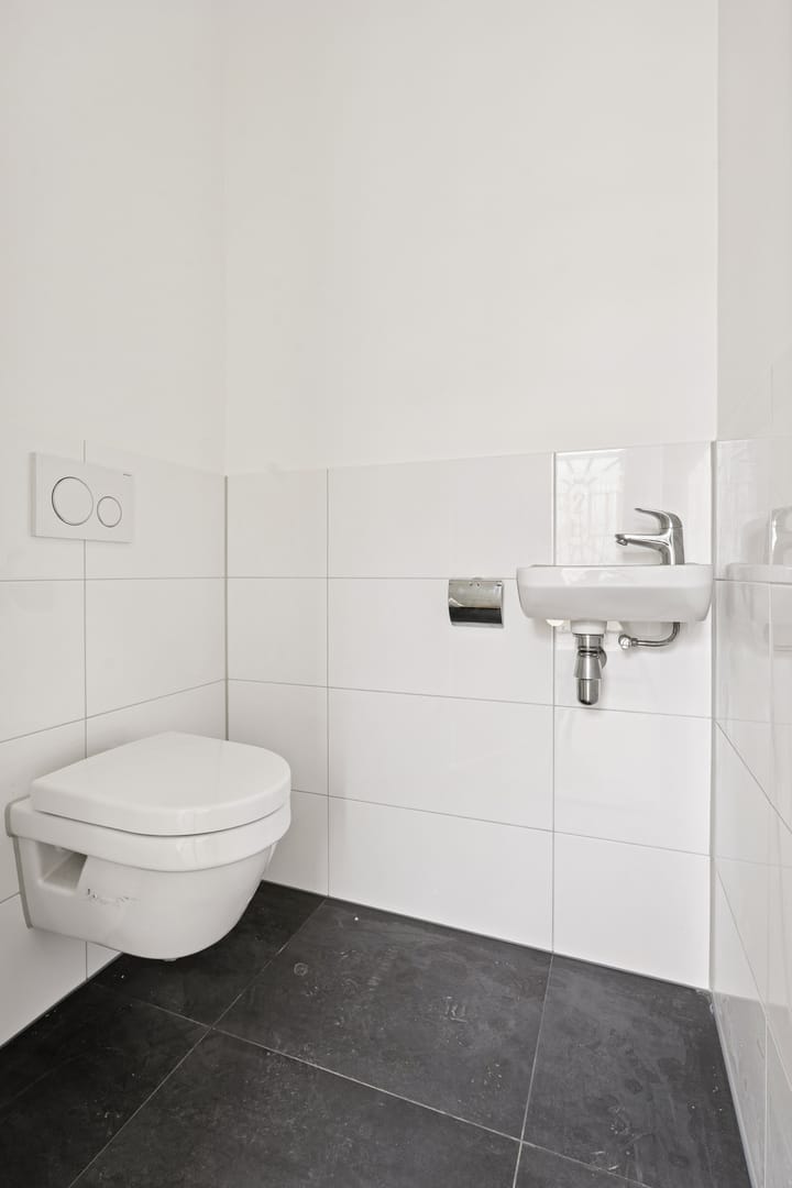 Photo 19 of Alexanderstraat 2-B