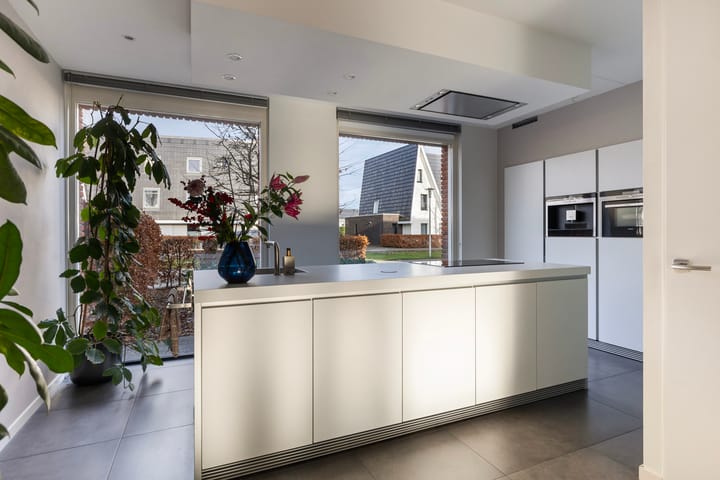 Photo 13 of Eikepagelaan 32