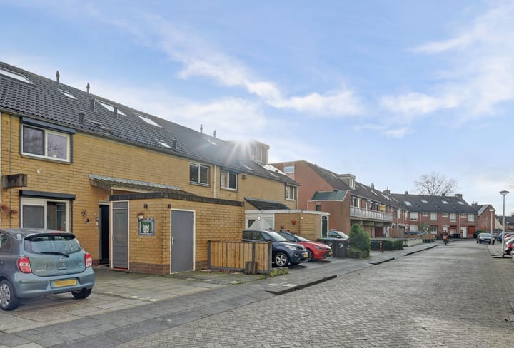 Foto 38 van Rigolettostraat 89