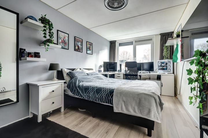 Foto 17 van Rigolettostraat 89