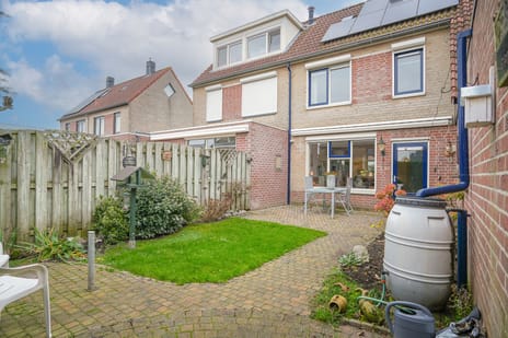 Eind 1 tertiary image