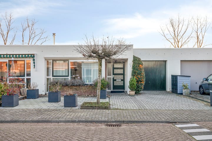 Foto 1 van Raambergstraat 6