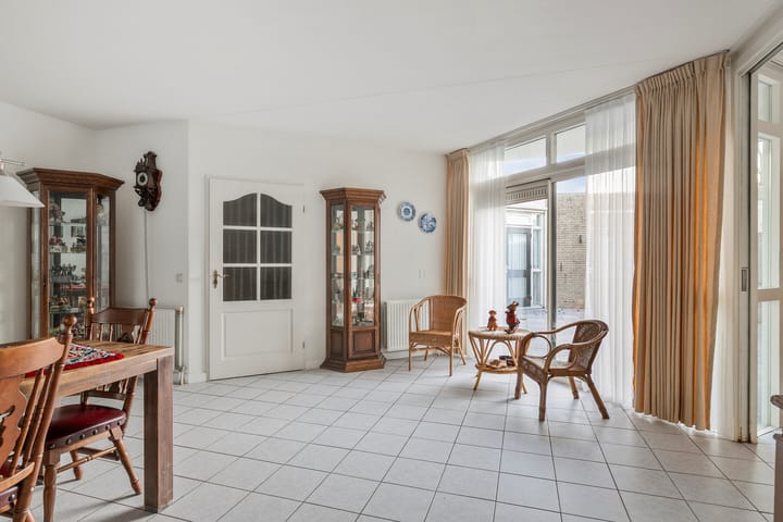 Foto 9 van Raambergstraat 6