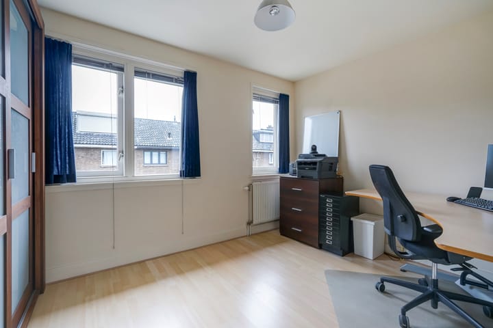 Foto 30 van Jan de Weertstraat 32