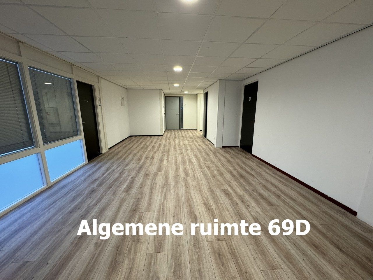 View photo 3 of Nevadadreef 69-D