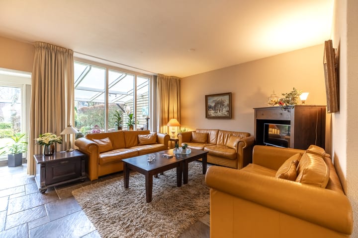 Photo 4 of Koemate 104