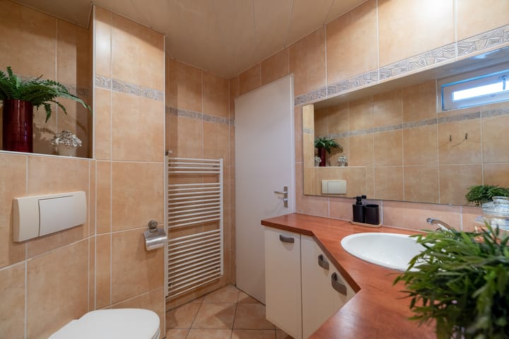 Foto 38 van Koemate 104