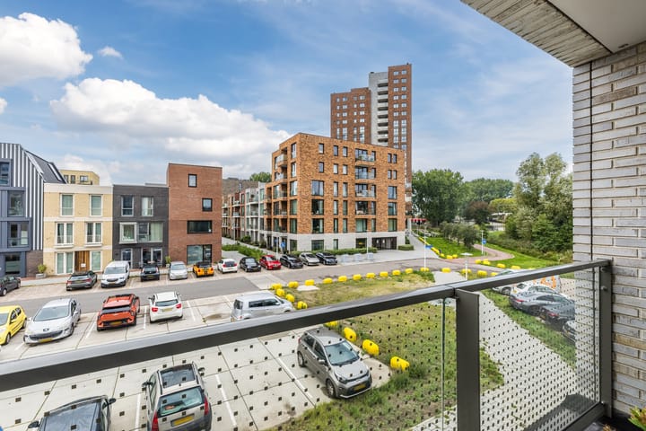 Photo 19 of Bob Angelostraat 1