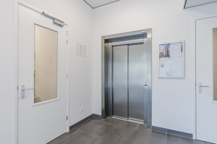 Photo 36 of Bob Angelostraat 1