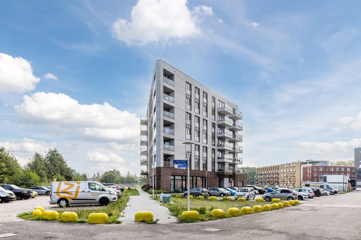 Photo 43 of Bob Angelostraat 1