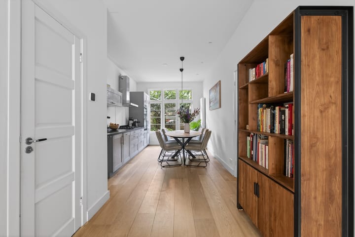 Foto 11 van Van Tuyll van Serooskerkenweg 86