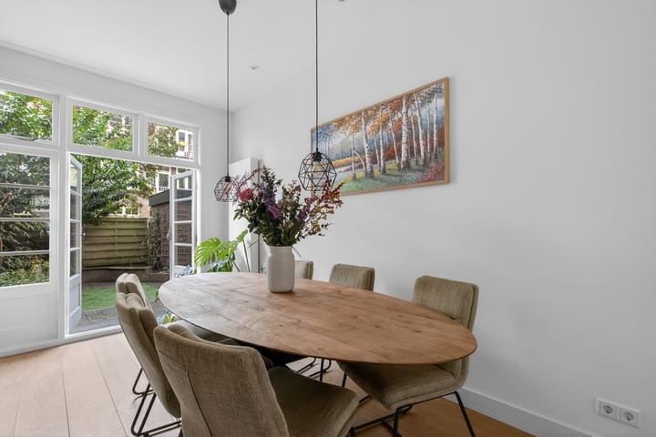 Foto 15 van Van Tuyll van Serooskerkenweg 86