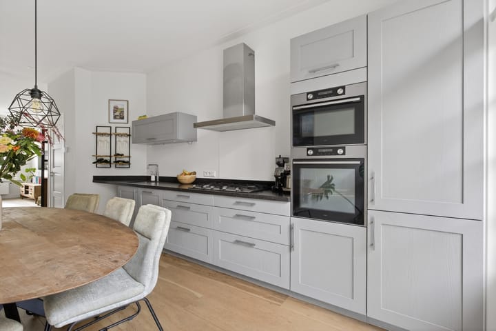 Foto 17 van Van Tuyll van Serooskerkenweg 86