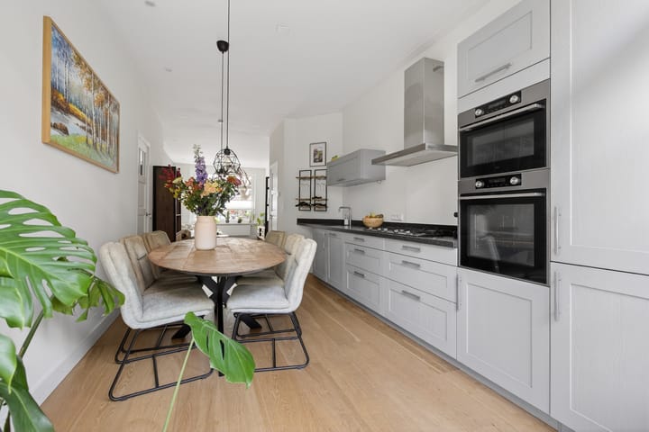 Foto 16 van Van Tuyll van Serooskerkenweg 86