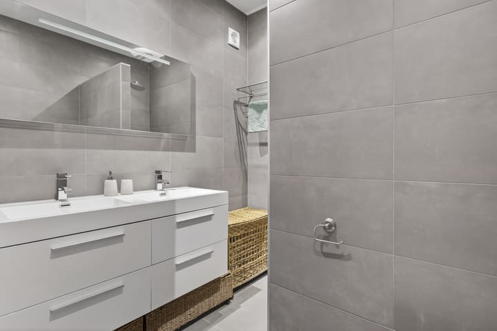 Foto 21 van Van Tuyll van Serooskerkenweg 86