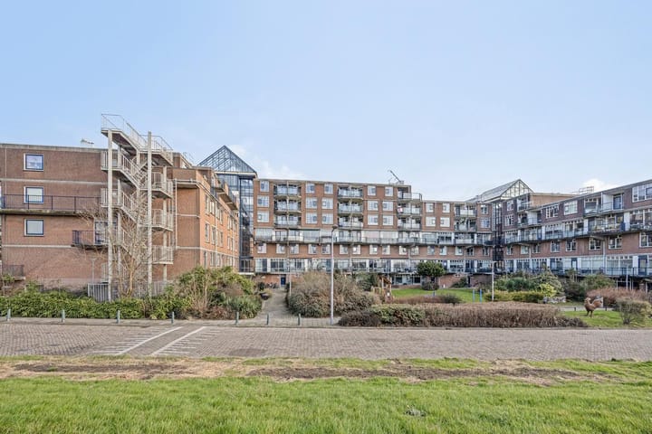 Photo 2 of Oostmaaslaan 475