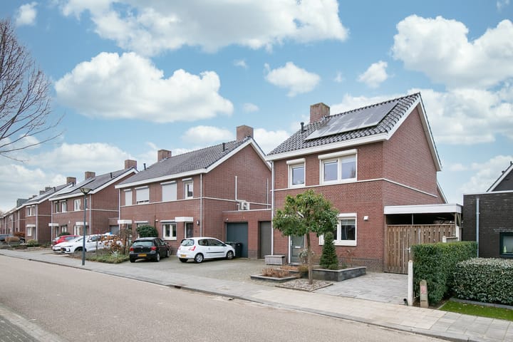 Foto 28 van Roodakker 8