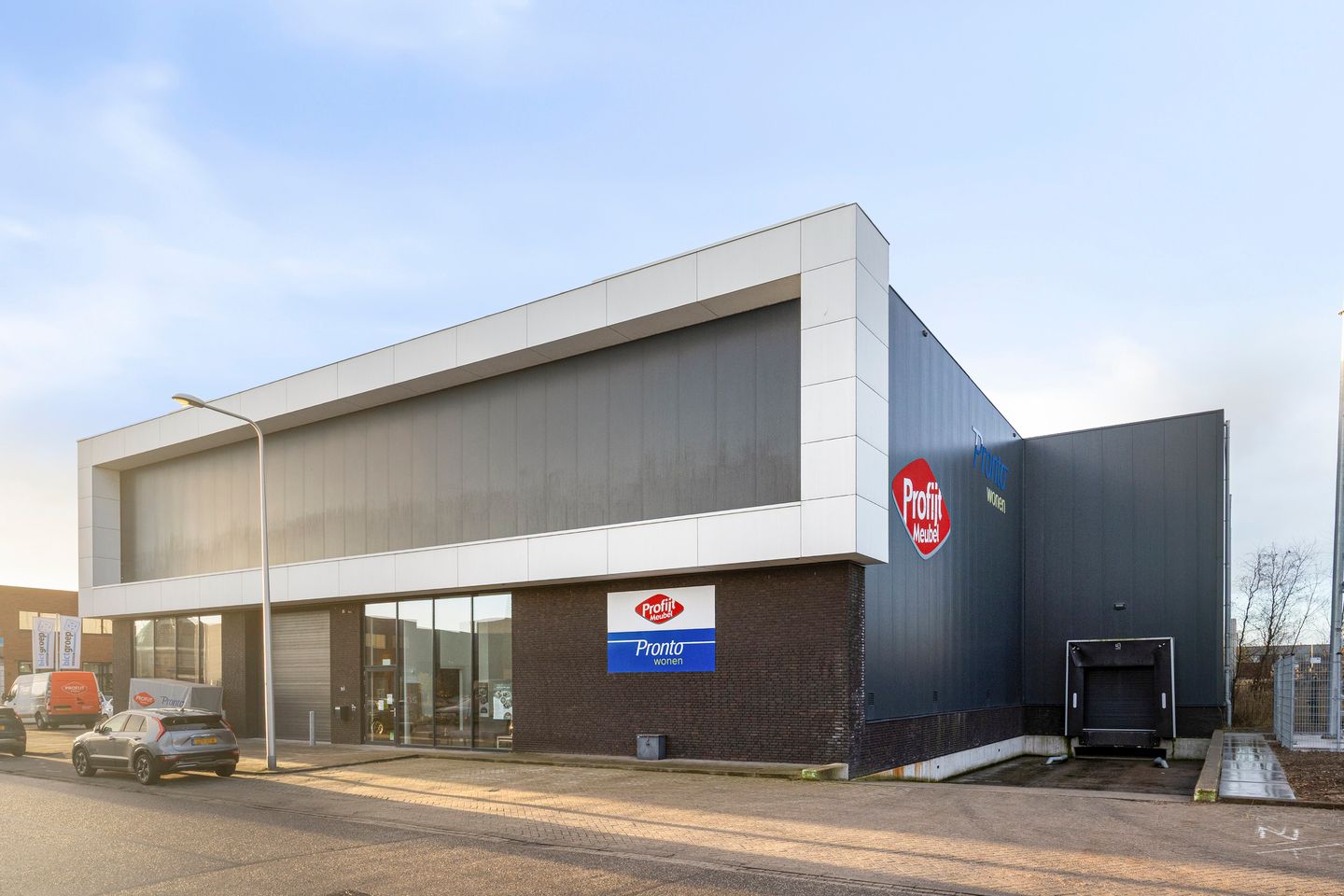 View photo 1 of Klompenmakerstraat 21