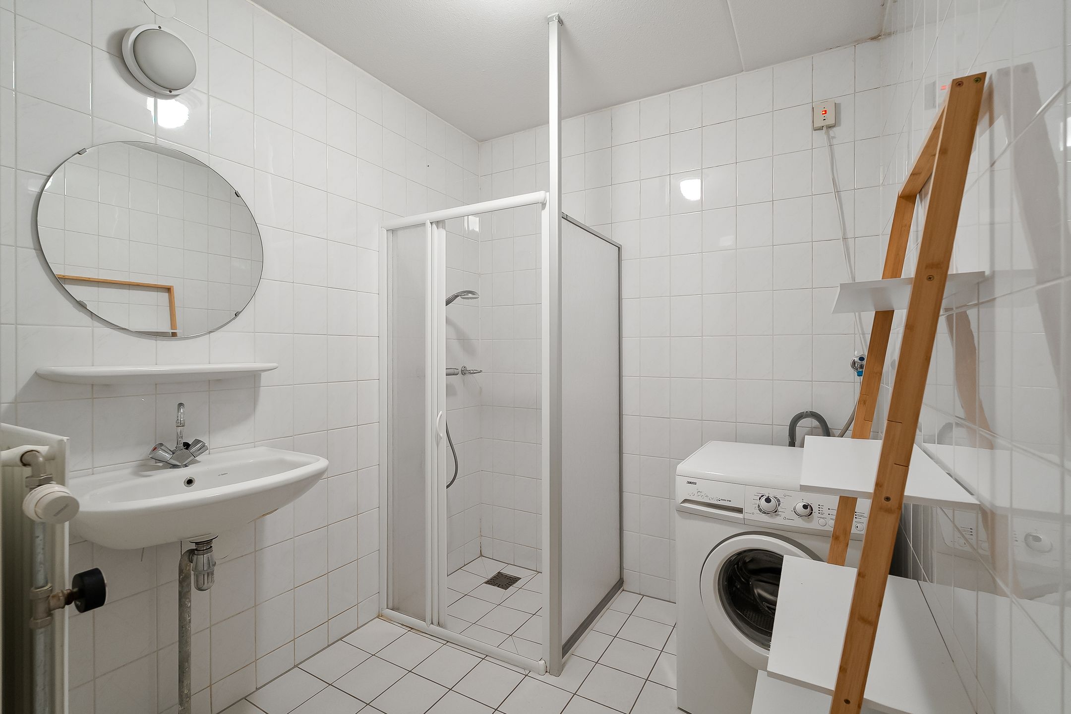 Photo 21 of Molengang 102