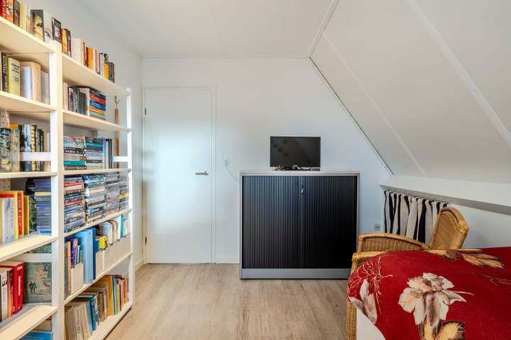 Foto 31 van Meester Geensenweg 8