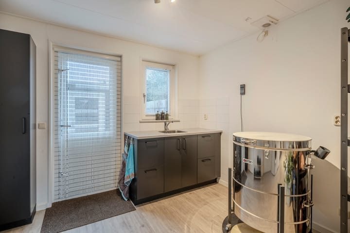 Foto 57 van Meester Geensenweg 8