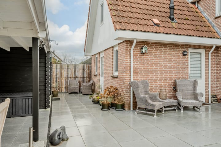 Foto 62 van Meester Geensenweg 8