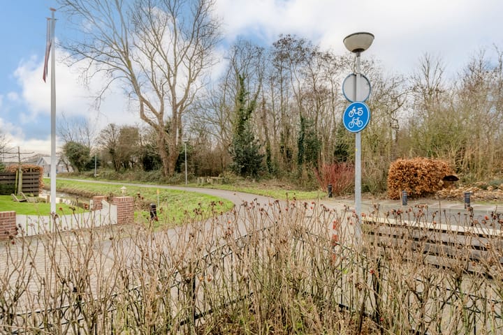 Foto 69 van Meester Geensenweg 8