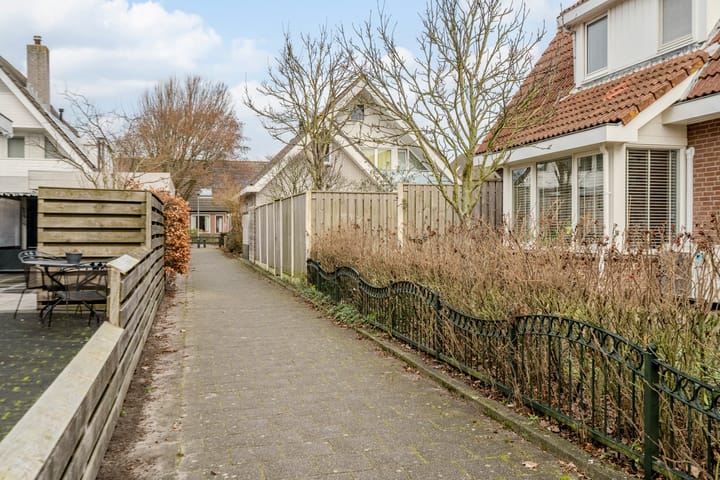 Foto 70 van Meester Geensenweg 8