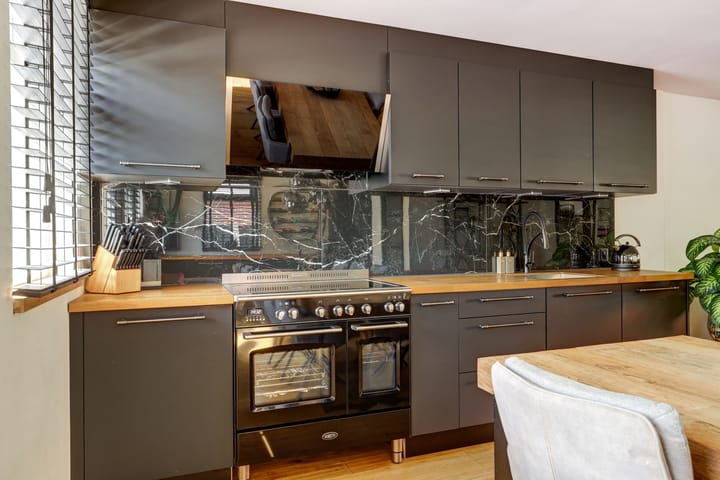 Foto 18 van Tuindorpweg 12