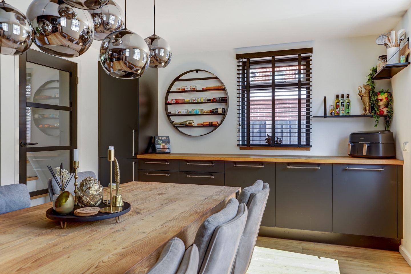 Foto 19 van Tuindorpweg 12