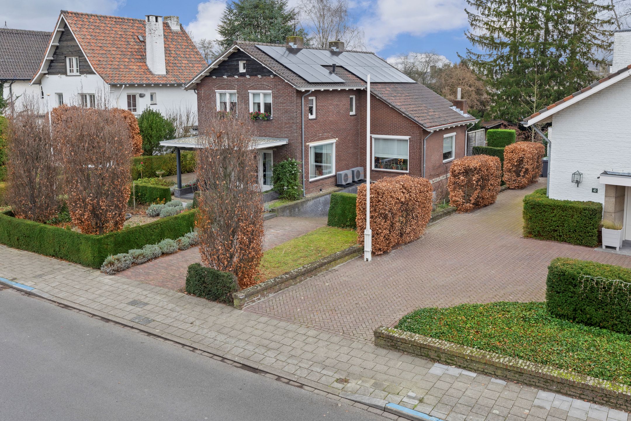 Buying a house in The Netherlands., Hertog Reinoudsingel 42