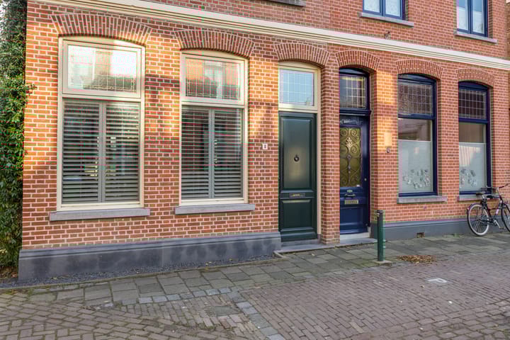 Foto 6 van de Roy van Zuidewijnlaan 8