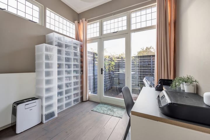 Foto 35 van de Roy van Zuidewijnlaan 8