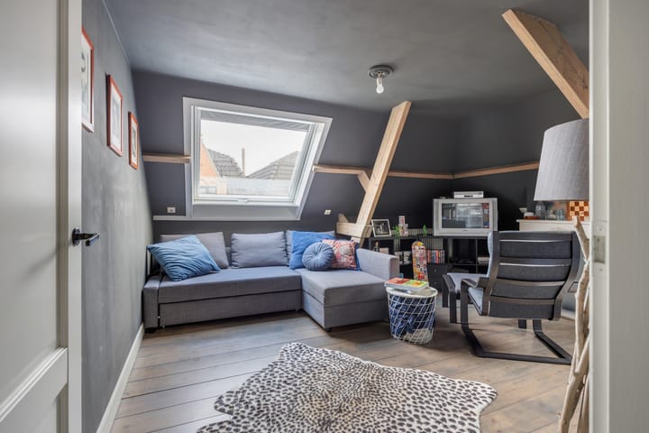 Foto 49 van de Roy van Zuidewijnlaan 8