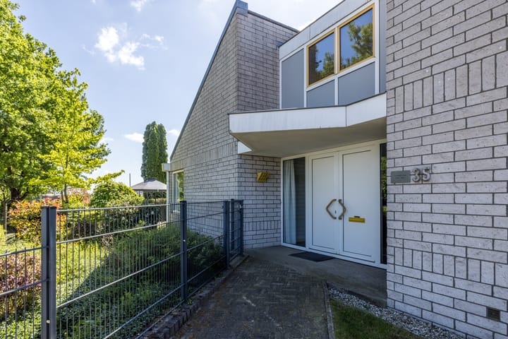 Foto 4 van Steve Bikostraat 35