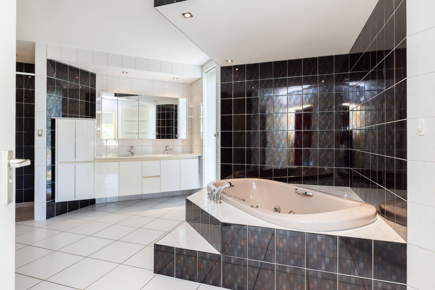 Foto 25 van Steve Bikostraat 35