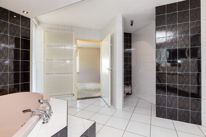 Foto 27 van Steve Bikostraat 35