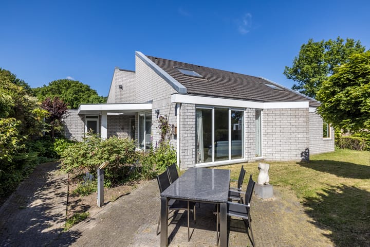 Foto 46 van Steve Bikostraat 35