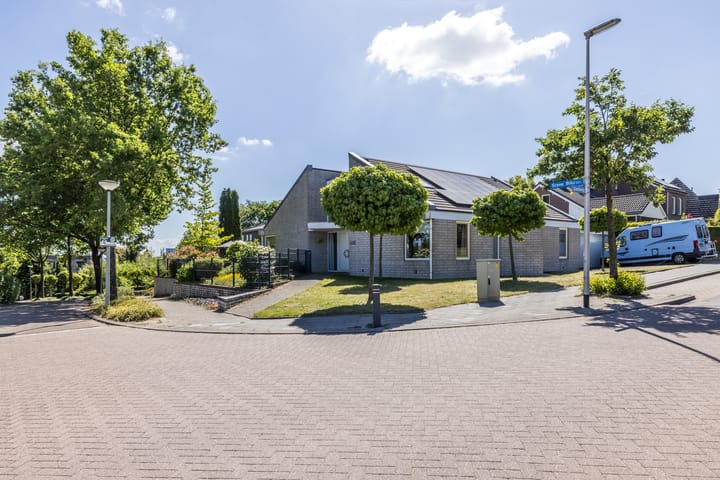 Foto 53 van Steve Bikostraat 35