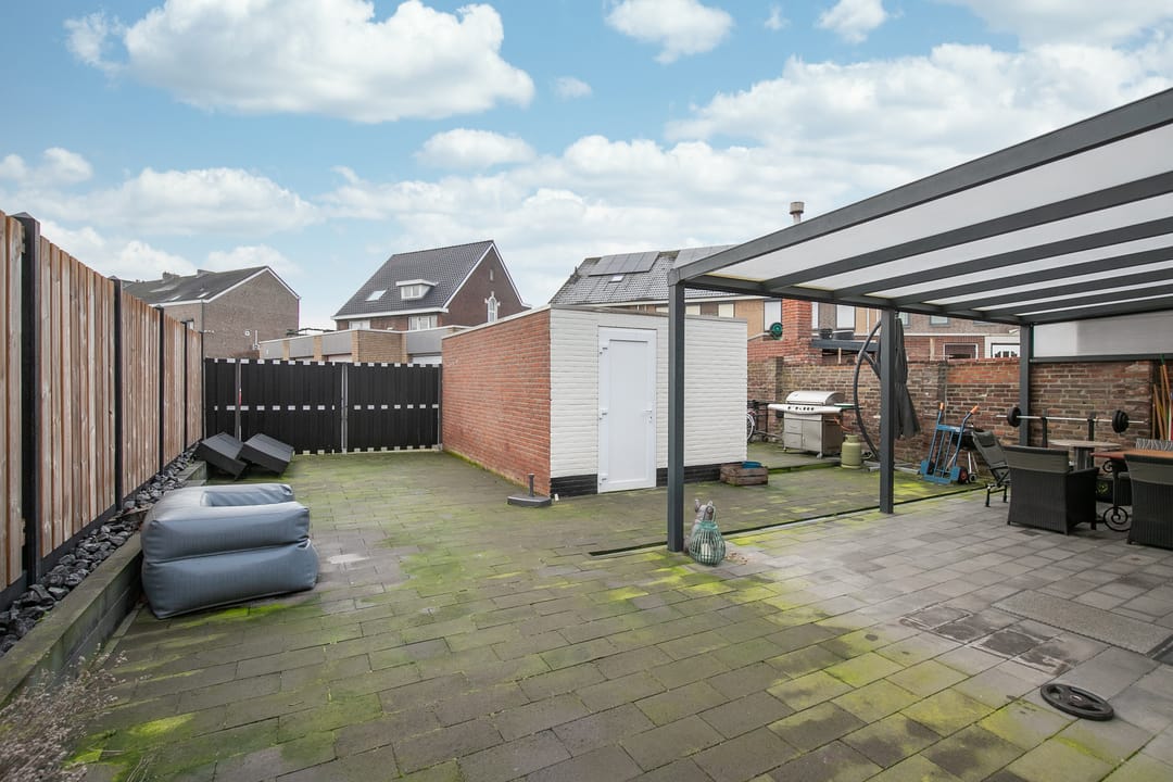 Photo 17 of Vloedgraafstraat 8