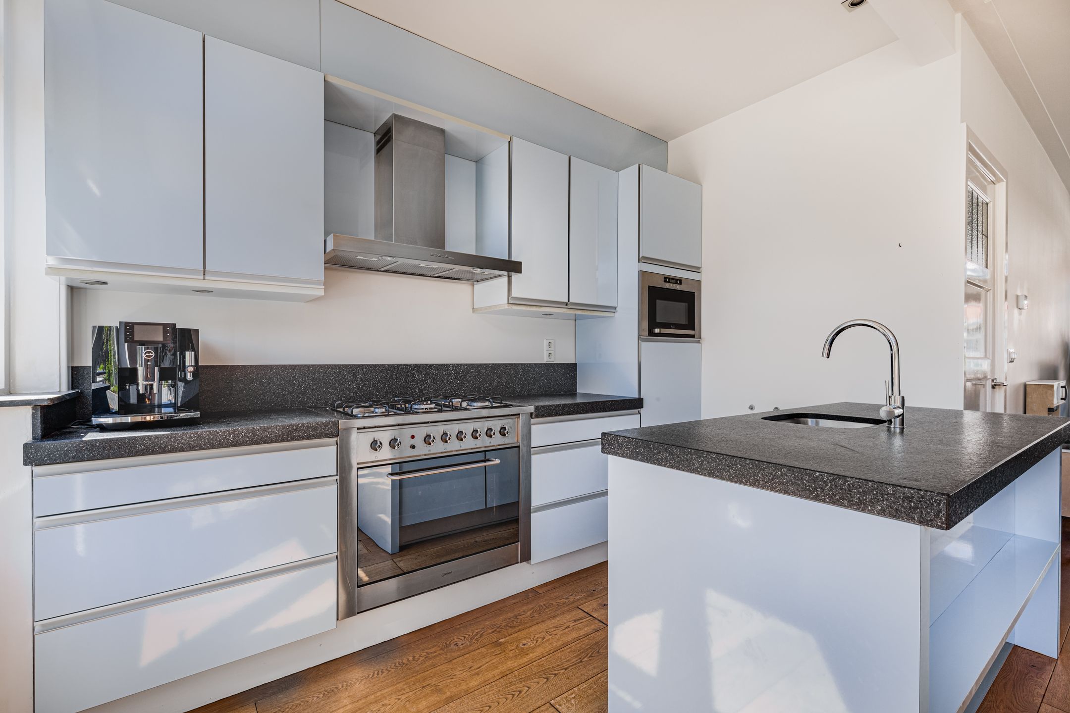 Foto 9 van Jan Luykenstraat 82