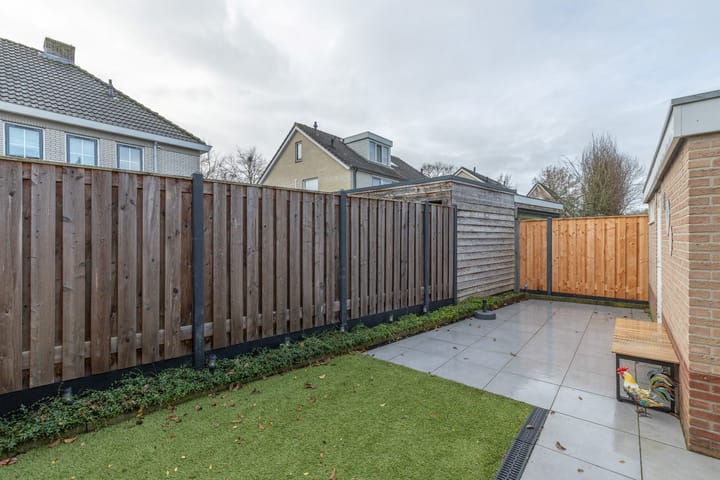 Photo 32 of De Bunte 9