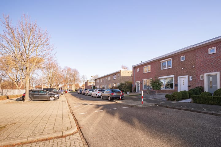 Photo 23 of Ridder van Heerstraat 11