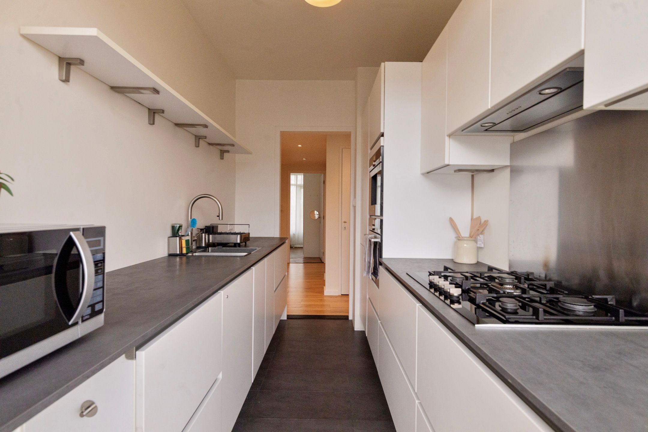 Foto 9 van Van Alkemadelaan 1070