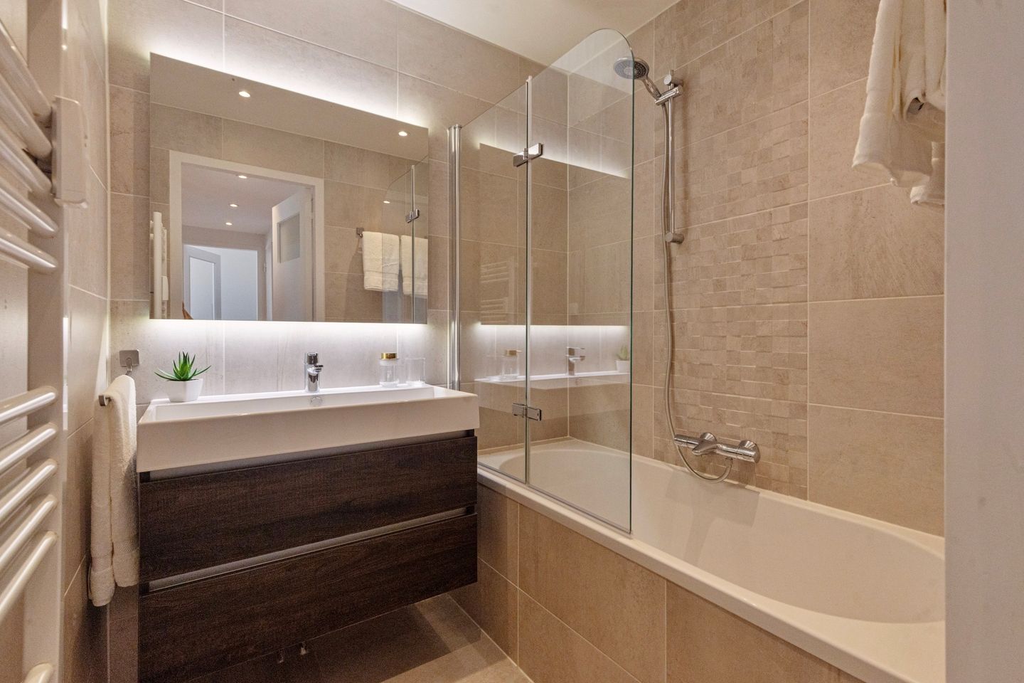 Foto 14 van Van Alkemadelaan 1070