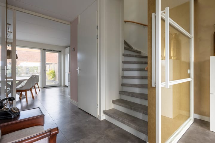 Photo 4 of Eikenwal 30