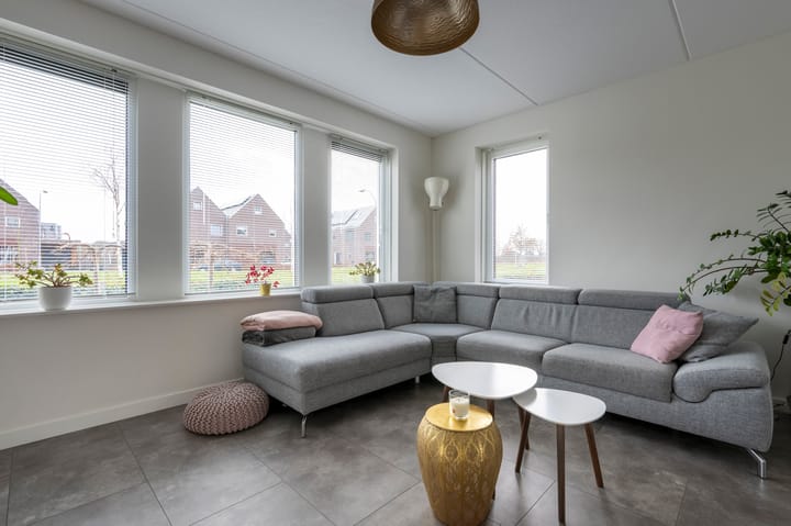 Photo 6 of Eikenwal 30