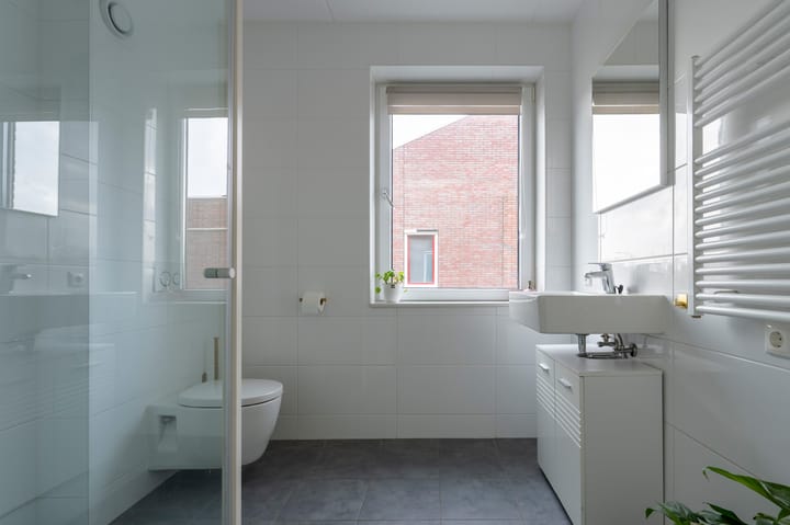 Photo 18 of Eikenwal 30