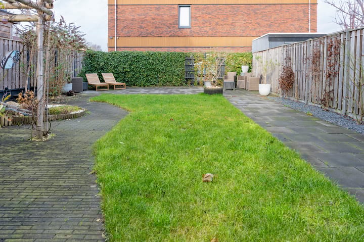 Photo 26 of Eikenwal 30