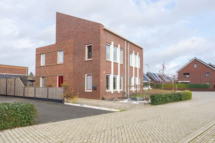 Photo 34 of Eikenwal 30